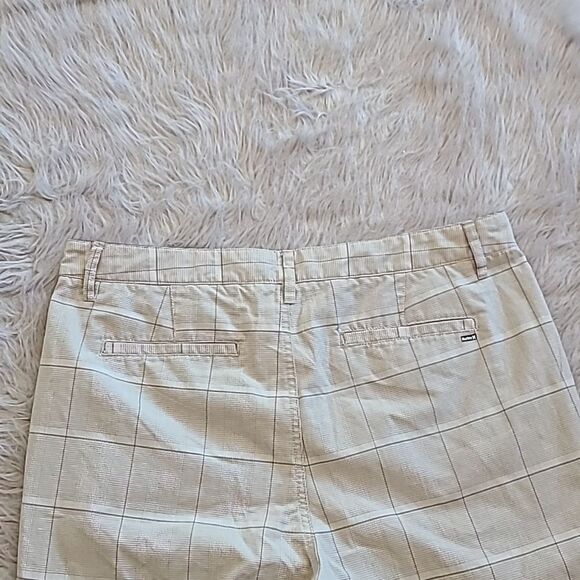 Hurley mens khaki white and black plaid shorts size 36‎ - Picture 8 of 11
